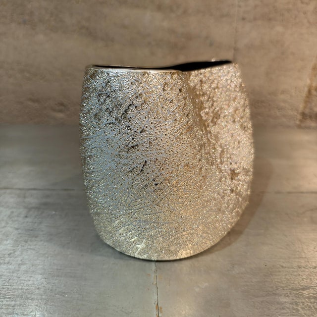 Contemporary Contemporary Decorative Ceramic Decorative Vase Silver Texture For Sale - Image 3 of 10