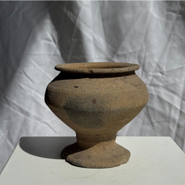 Gray Small Indonesian Brutalist Pedestal Pot, 1980s For Sale - Image 8 of 8