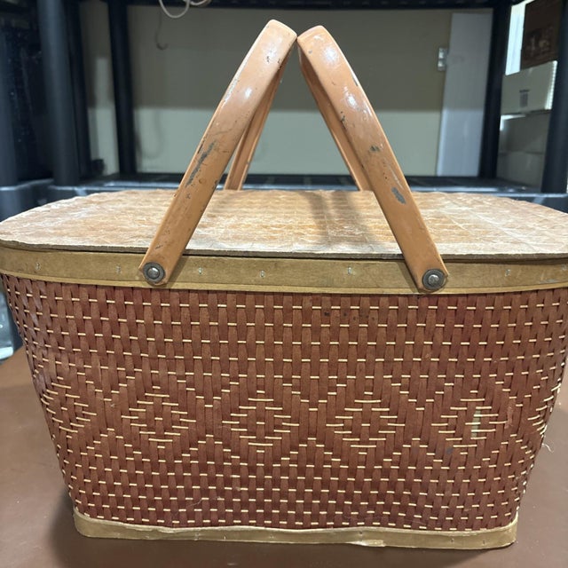 Umbra 20th Century Cool Retro MCM bamboo decor basket 26" tall For Sale - Image 4 of 18