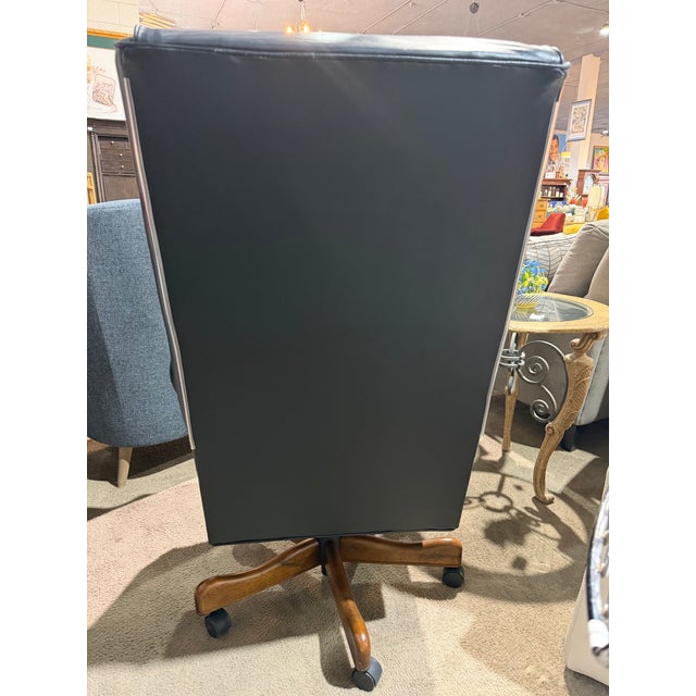 Contemporary Hekman Attributed Leather Executive Office Chair For Sale - Image 3 of 5