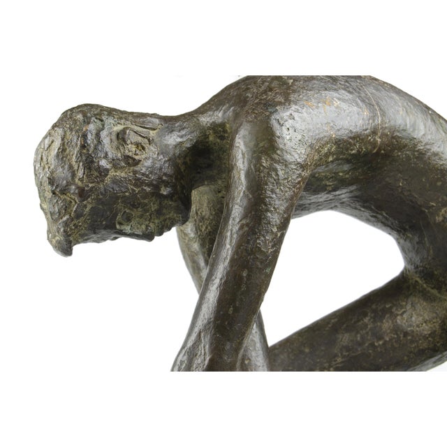 Realism Early 20th Century Patinated Bronze Sculpture of a Man Washing Himself Over a Bucket by Carlos De La Cárcova, Argentina For Sale - Image 3 of 11