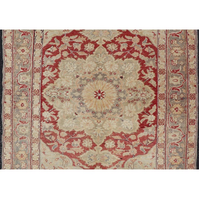 Early 20th Century Fine Turkish Oushak Rug With Centre Medallion in Light Red and Ivory For Sale - Image 5 of 12