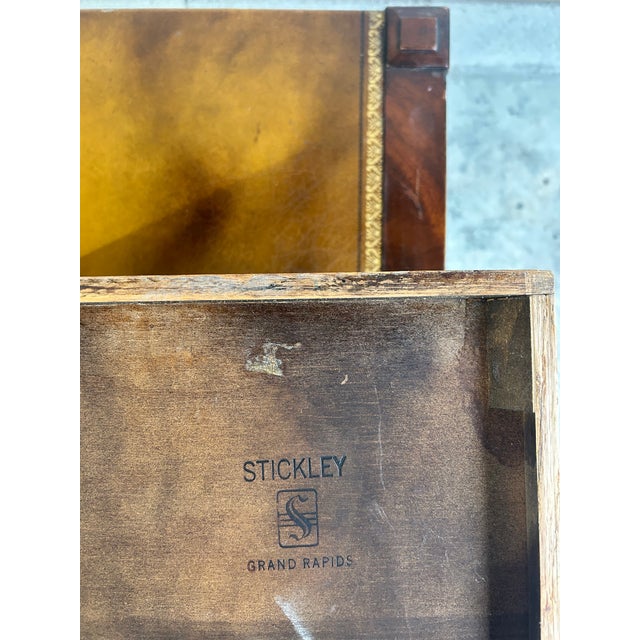 Stickley 1920s Stickley Grand Rapids Mahogany Leather-Top Side Table With Drawer For Sale - Image 4 of 12