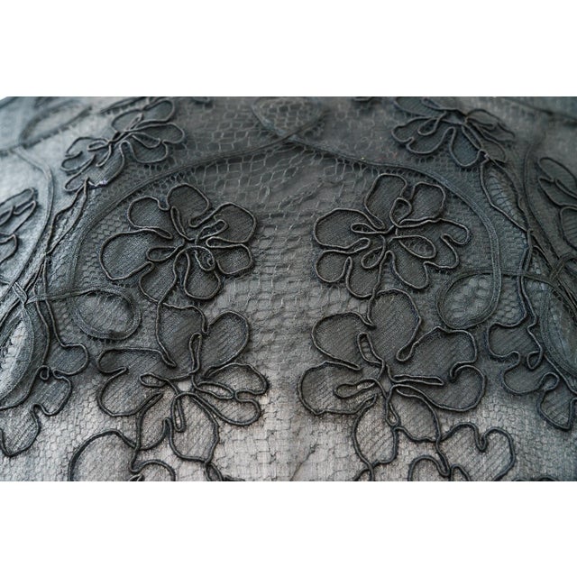 Parasol in Silk and Fabric, 1920s For Sale - Image 4 of 18