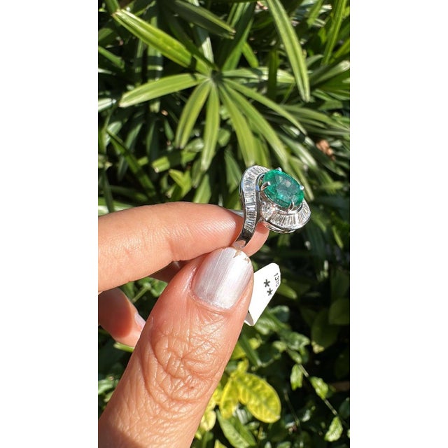 Set in 18k Gold, 2.14 Carats Natural Zambian Emerald & Diamonds Engagement Ring, Size 6 For Sale - Image 6 of 9
