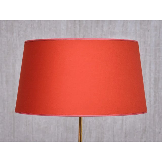 Edvard Hagman Table Lamp in Brass, Elm and Vermillion Shade, Sweden, 1940s For Sale - Image 6 of 12