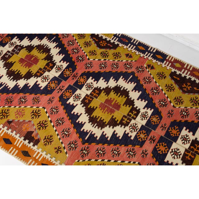 1960s Mid 20th Century Bold Geometric Medallion Kilim Rug For Sale - Image 5 of 11