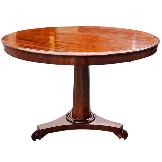 William IV Antique 19th Century English William IV Mahogany Tilt-Top Table With a Pedestal Tri-Form Base For Sale - Image 3 of 5