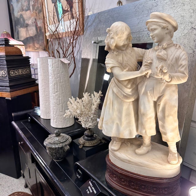 Eugenio Battiglia, Sculpture Childrens Couple, 1890s, Alabaster For Sale - Image 3 of 18