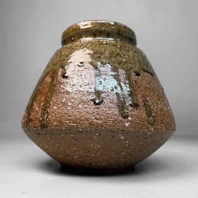 Shigaraki Ikebana Vase, 1970s For Sale - Image 4 of 13