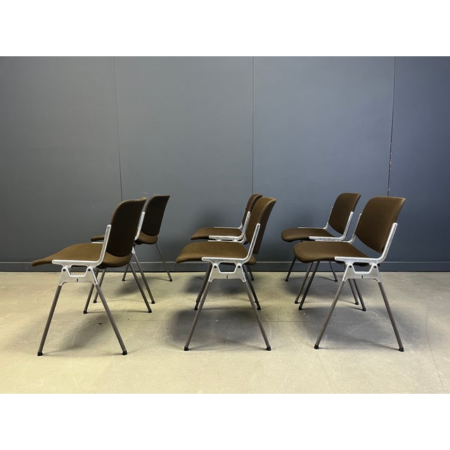 Mid-Century Modern Vintage DSC 106 Side Chairs by Giancarlo Piretti for Castelli, 1970s, Set of 6 For Sale - Image 3 of 10