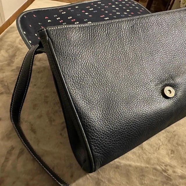 1980s Vintage Blue Leather French Shoulder Bag by Emanuel Ungaro For Sale - Image 6 of 17