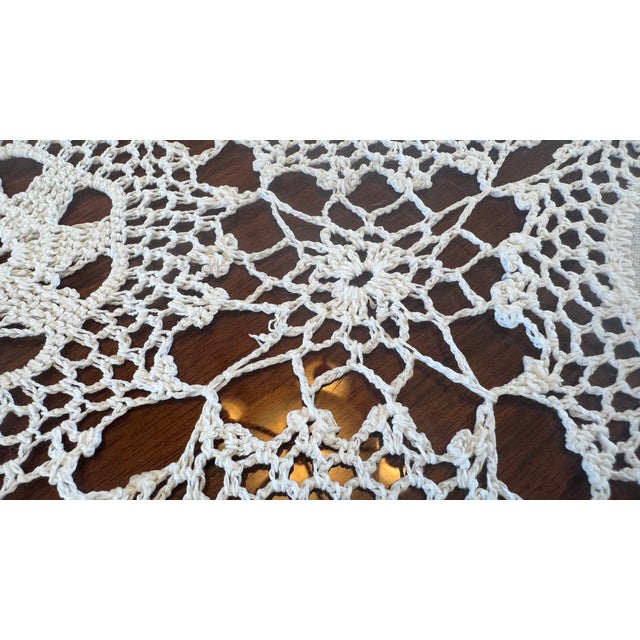 1950s Vintage Handmade Linen and Lace Table Runner For Sale - Image 5 of 11