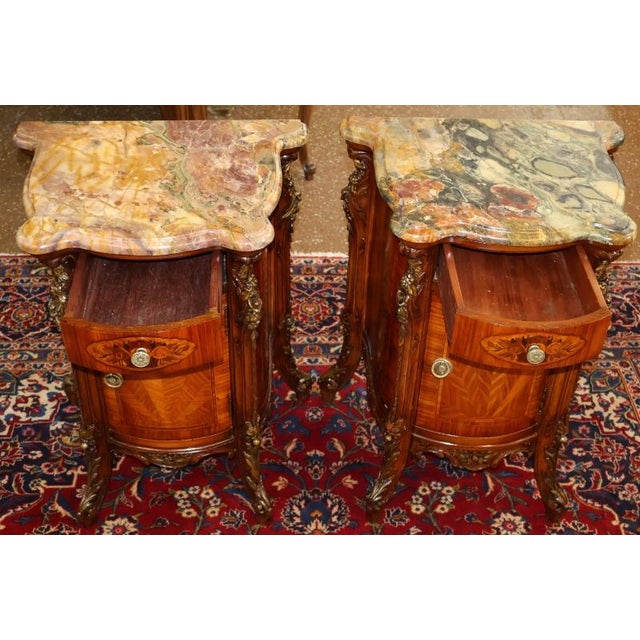 Pair of French Louis XV Style Marble Top Kingwood Inlaid End Table Nightstands For Sale - Image 10 of 18