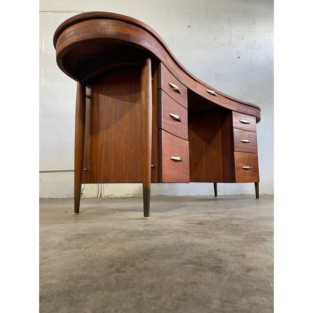 1960s Mid Century Modern Kidney Shaped Desk For Sale - Image 5 of 12