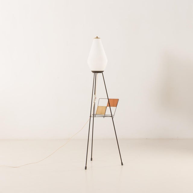 Stilnovo Mid-Century Italian Floor Lamp in Brass and Opaline Glass with Newspaper Rack in the style of Stilnovo, 1960s For Sale - Image 4 of 11
