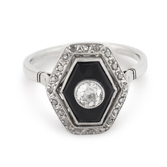 Art Deco 1930s Art Deco Onyx Diamond 18k White Gold Ring, Size 7 For Sale - Image 3 of 6