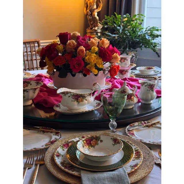 Vintage Royal Albert Old Country Roses Dinner Plates - Set of 8 For Sale - Image 11 of 12