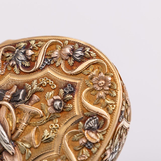 Antique Continental 3-Colour Gold Snuff Box, 1800s For Sale - Image 17 of 18
