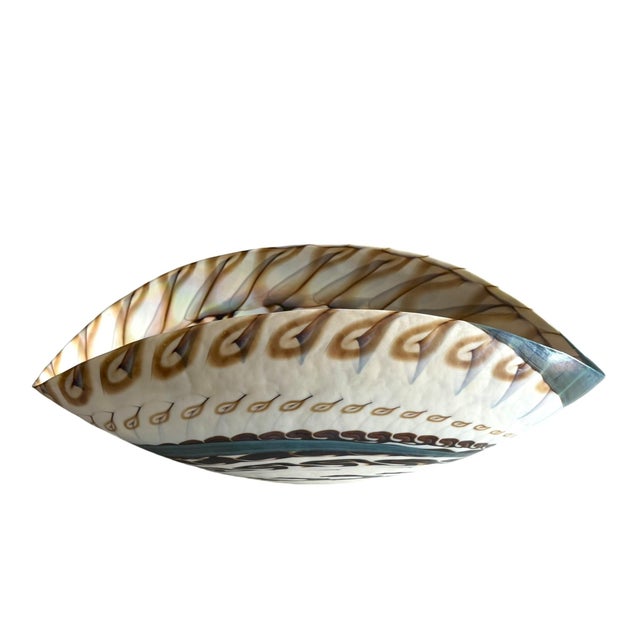 White Fornace Ferro Murano Style Art Glass Bowl in the Shape of a Sea Shell For Sale - Image 8 of 18