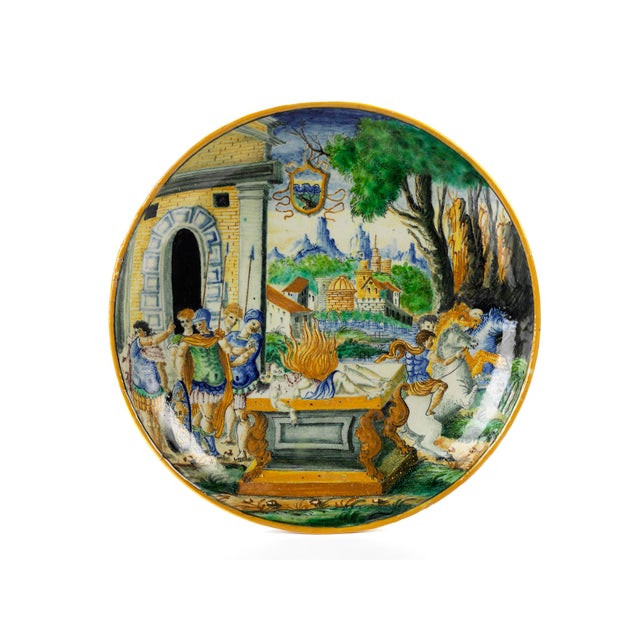 Ceramic Istoriato Style Urbino Majolica Plate with Eteocle and Polinice For Sale - Image 7 of 7