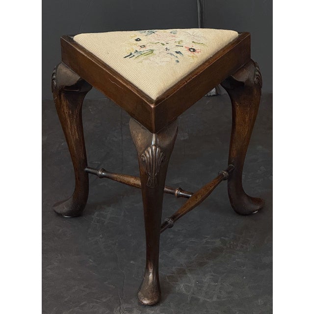 English English Triangular Stool With Cabriole Legs and a Needlepoint Seat For Sale - Image 3 of 8