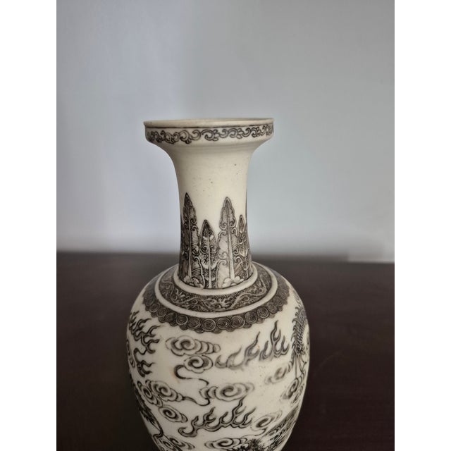 Ming Dynasty Chinese Unglazed Porcelain Vase For Sale In Baltimore - Image 6 of 7