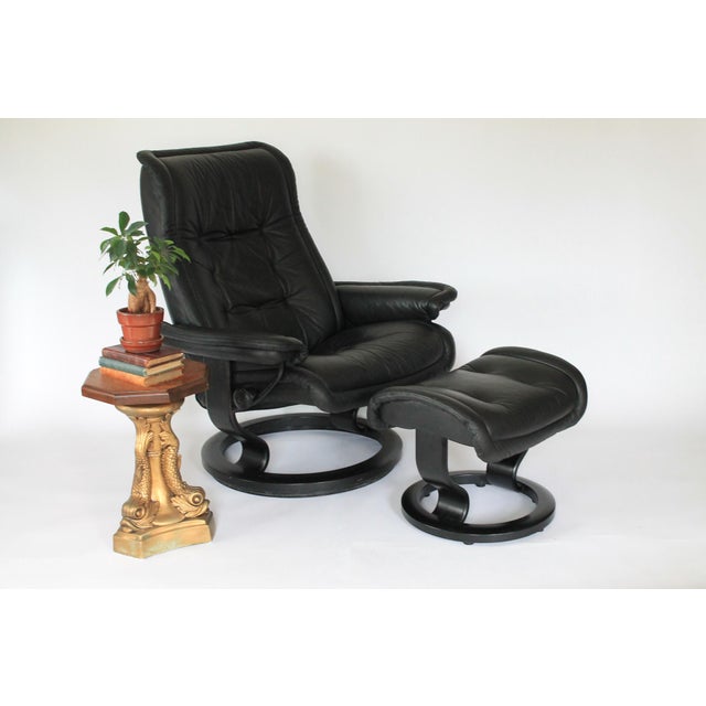 Ekornes Stressless Large ROYAL Paloma Black Leather Swivel Recliner and Ottoman Some light age wear to wood and leather....