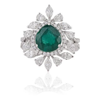 Luxury 2.24Ct Natural Emerald & 1.91Ct Diamond Halo Cocktail Ring Size 4 in 18k Gold For Sale