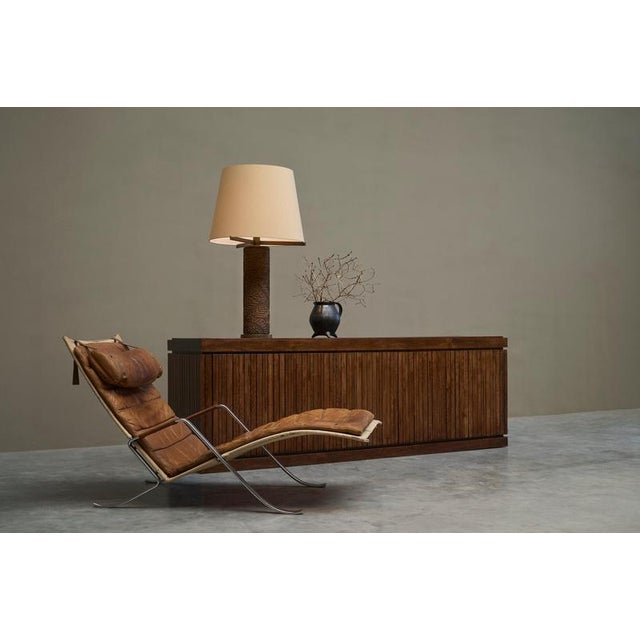 Antoine Callebaut Monumental Table Lamp in Patinated Bronze Belgium 1970s This is a unique and monumental (106 cm / 42...