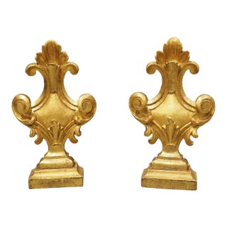 Pair of Decorative Circa 1750 Italian Giltwood Finials For Sale