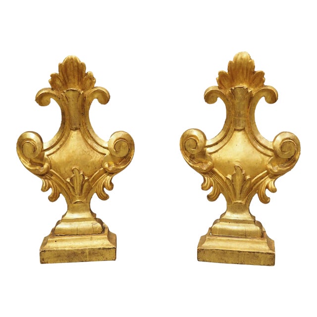 Pair of Decorative Circa 1750 Italian Giltwood Finials For Sale
