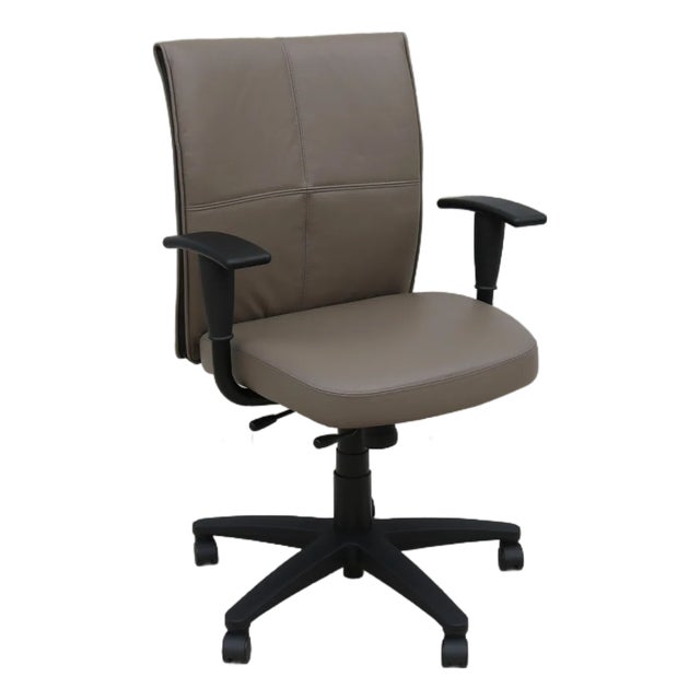 Steelcase Turnstone Jacket Ergonomic Executive Desk Chair in Taupe Leather, New For Sale