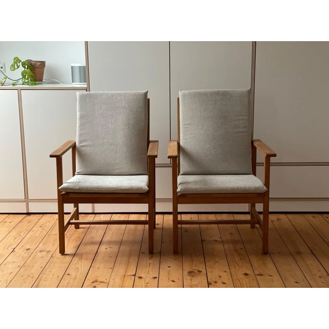 Mid-Century Danish Type 2257 Easy Chairs by Børge Mogensen for Fredericia, Set of 2 For Sale - Image 3 of 11