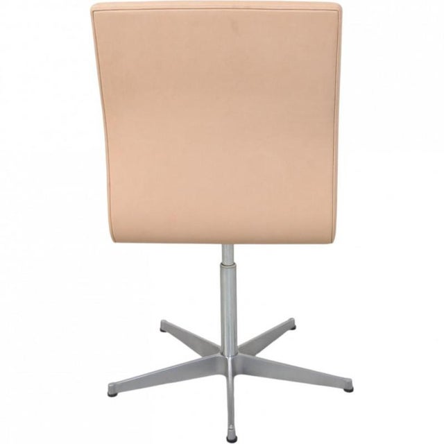 Oxford Chair in Leather by Arne Jacobsen, 1985 For Sale - Image 9 of 15