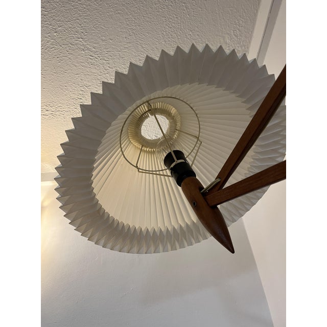 Le Klint Mid-Century Scissor Teak Wall Lamp by Kaare Klint for Le Klint, Denmark, 1960s For Sale - Image 4 of 9