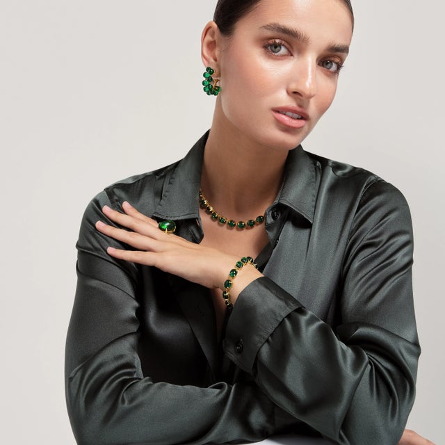 Introducing Harper Hoops - the perfect addition to your jewelry collection! With a variety of colors to choose from, these...