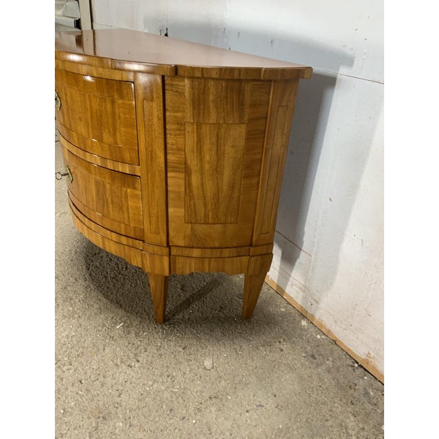Demi Lune Chest of Drawers in Mahogany, 1810 For Sale - Image 4 of 14