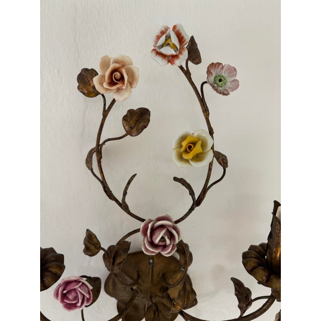 Metal 19th Century Italian Tole and Porcelain Roses Polychrome Sconces For Sale - Image 7 of 12