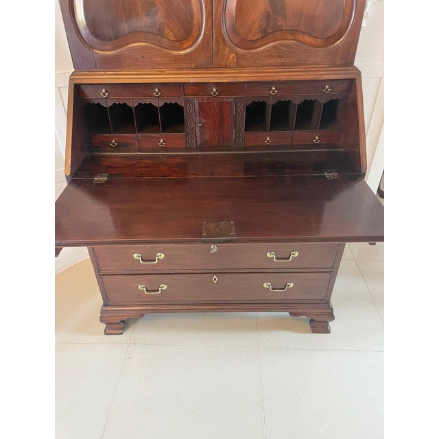 Antique George II Figured Mahogany Bookcase, 1740 For Sale - Image 13 of 18