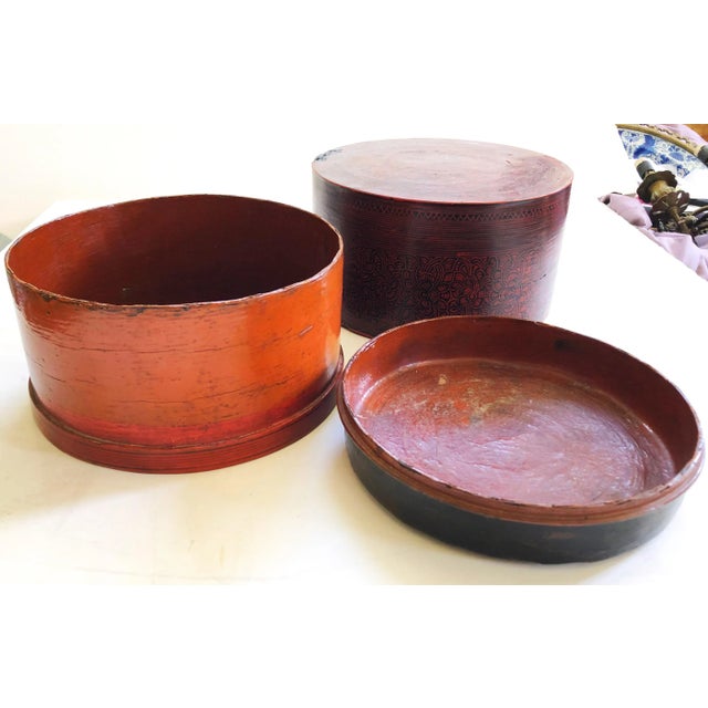 Asian Antique 19th Century Lacquered Burmese Betel Nut Box For Sale - Image 3 of 6