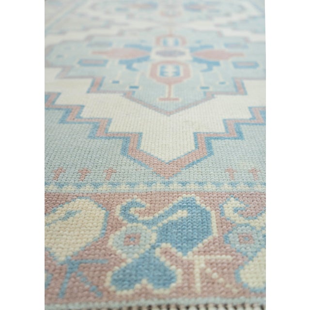 Turkish Turkish Vintage Rug 2'8" x 4'4" #21316 For Sale - Image 3 of 8
