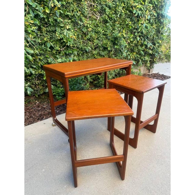 Mid Century Modern Teak Triform Nesting Table Set For Sale - Image 9 of 16