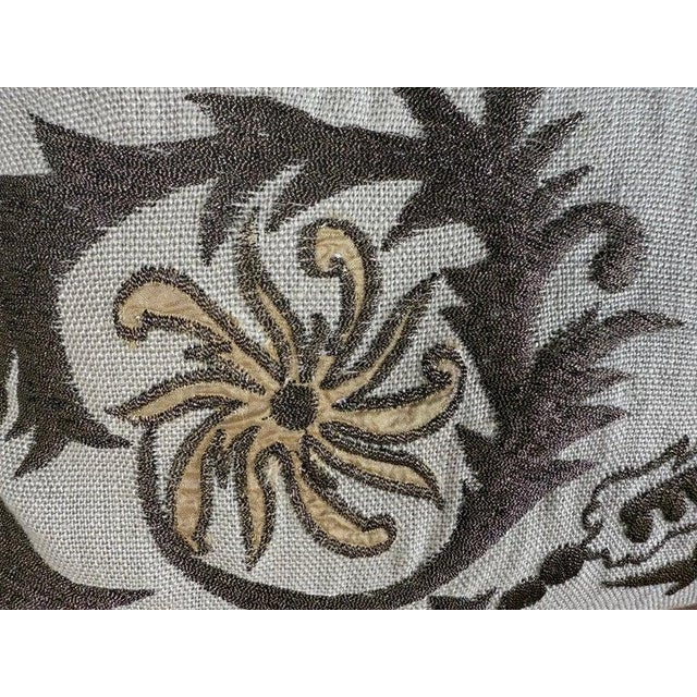 Early 21st Century Custom Embroidered Linen Pillows, Rococo Revival Style, Italy, Pair For Sale - Image 5 of 9