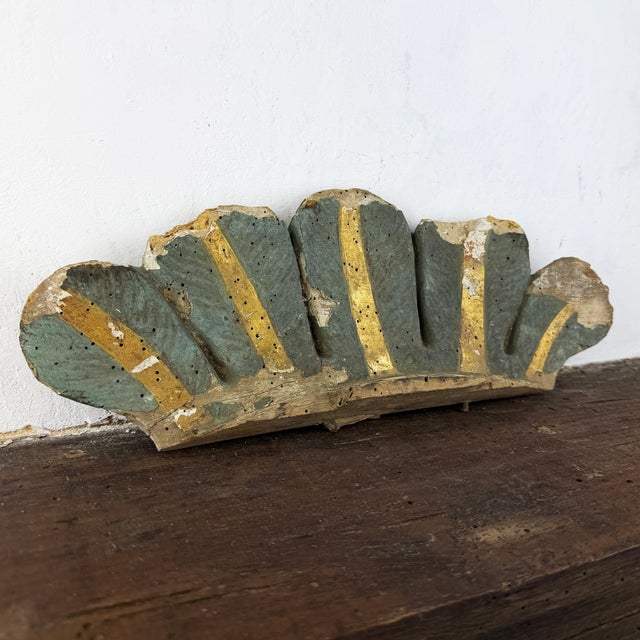 Rococo Baroque Italian Shell-Form Carved Wood Fragment Architectural Salvage, 1700s For Sale - Image 3 of 10