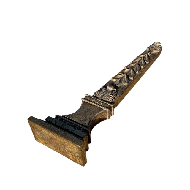 Neoclassical Vintage Gilt Wood Acanthus Leaf Wall Shelf Extra Long For Sale - Image 3 of 9