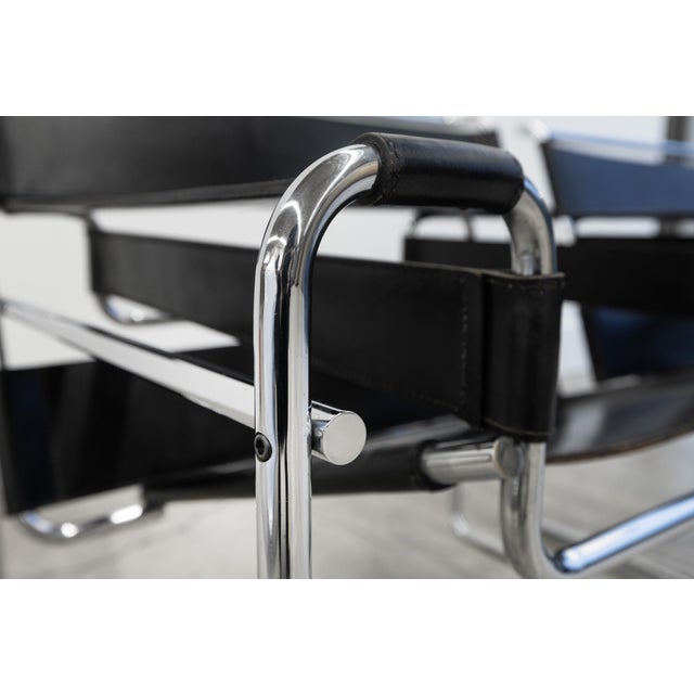 Metal 1960s Knoll Wassily Chairs by Marcel Breuer Made in Italy Set of 2 For Sale - Image 7 of 10