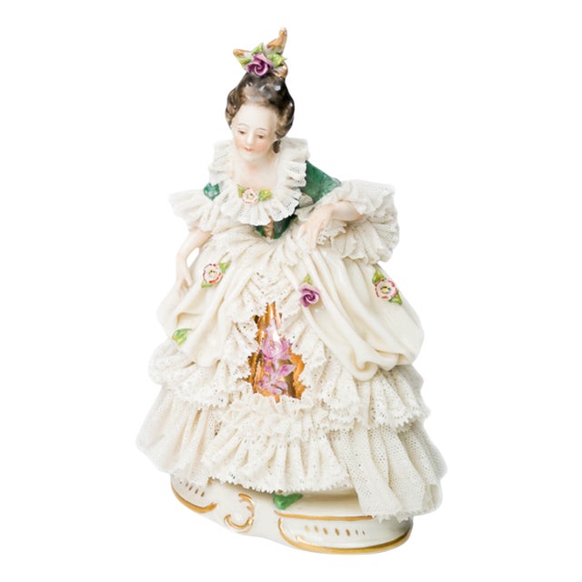 Baroque Style Porcelain Figure of Lady from Capodimonte, 1900s For Sale