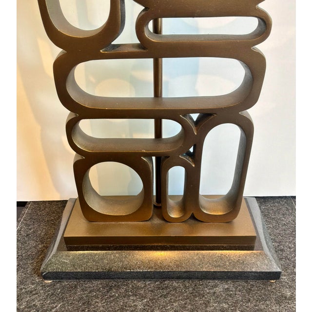 Currey & Company Currey & Company Mod Geometric Aged Brass Table Lamp For Sale - Image 4 of 4
