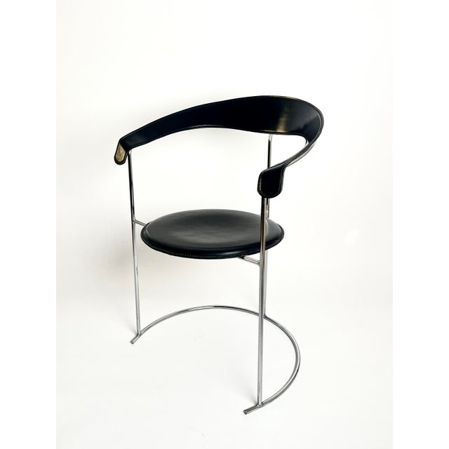 Arrben Vintage Italian Modernist Canasta Chair in Black Leather and Metal from Arrben, 1970s-1980s For Sale - Image 4 of 16